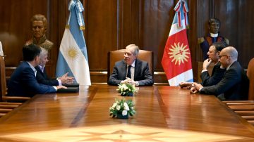 El gobernador se reunió con autoridades de la comisión arbitral de impuestos