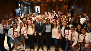 Elías Suárez dio inicio al programa “Conociendo mi Provincia 2026” con la llegada de los primeros contingentes