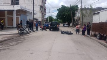 Fuerte choque de motos dejó a los dos conductores heridos: fueron hospitalizados