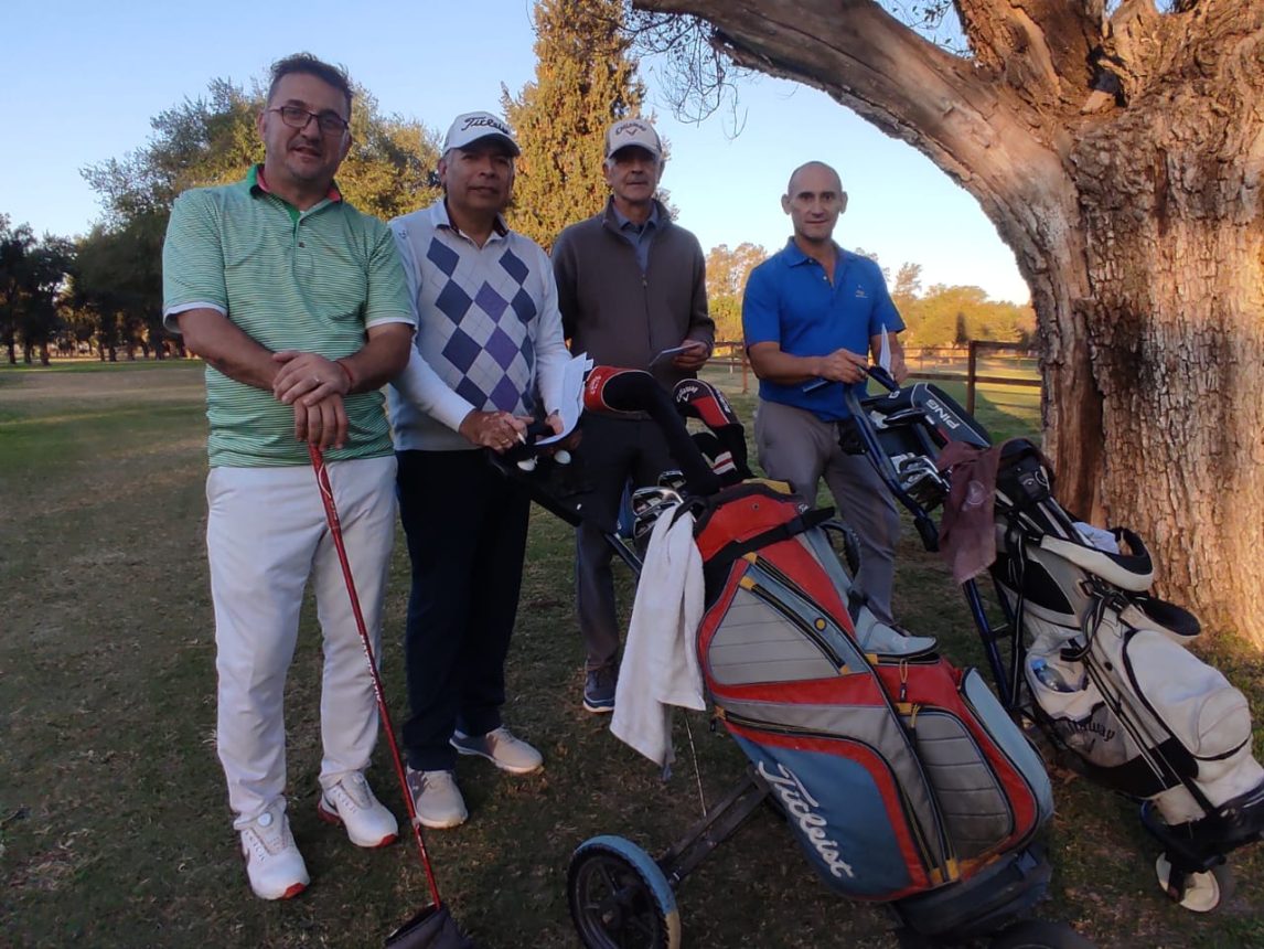 Torneo apertura en el Golf club: un Medal Play a 18 hoyos