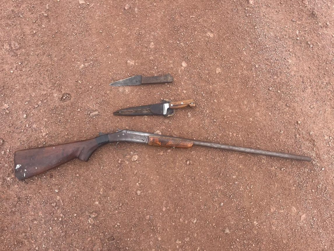 Secuestran una escopeta y una moto durante un control policial en zona rural