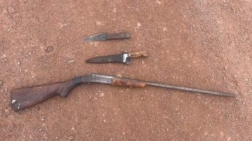 Secuestran una escopeta y una moto durante un control policial en zona rural