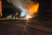 Un camión se incendió en plena marcha por la Ruta 9 y perdió toda la carga