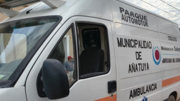 Añatuya: un joven fue hospitalizado tras golpearse la cabeza y convulsionar en pleno partido de fútbol