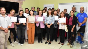 Fernández: Entregan certificados de capacitación y proyectan nuevas ofertas educativas para el 2026
