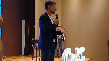 El economista Hernán Letcher brindó su charla: “Las 10 cosas que querés saber y no te animas a preguntar de la economía argentina”