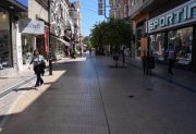 FOTOS | Escaso movimiento en el Centro durante el feriado de este martes