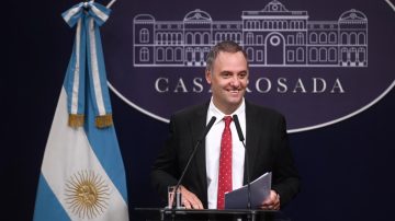 Adorni anunció el fortalecimiento de las Fuerzas Armadas y el envío de un paquete de reformas al Congreso