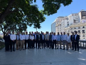 Presidentes de todas las uniones del país, junto al presidente electo de la UAR