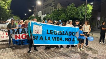 FOTOS | Se realizó una nueva “Marcha por la Vida” en Santiago del Estero