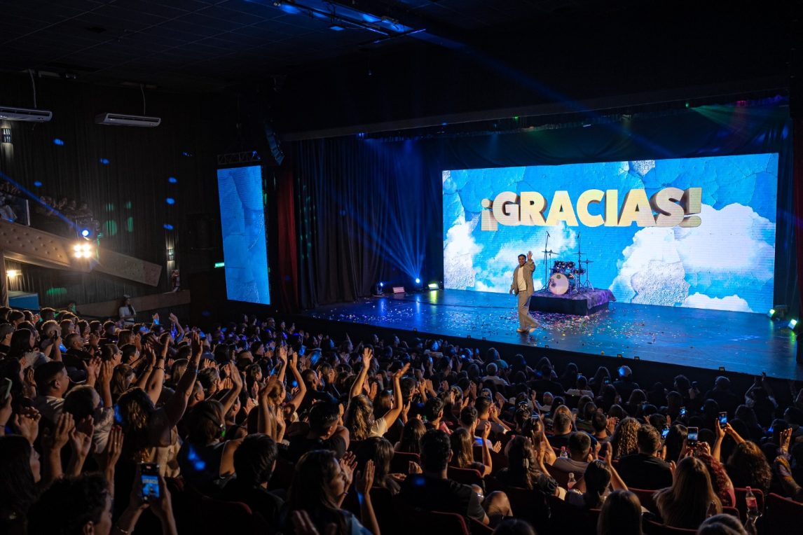 Pablito Castillo llega al Teatro 25 de Mayo con su show “La Risa que me Parió”