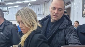 Polémica por el viaje oficial: Adorni llevó a su esposa a la gira de Milei por Estados Unidos