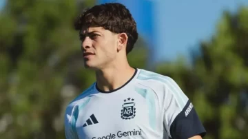 El gracioso llamado de Scaloni a Giay: ¡el defensor dormía cuando lo citaron a la Selección!