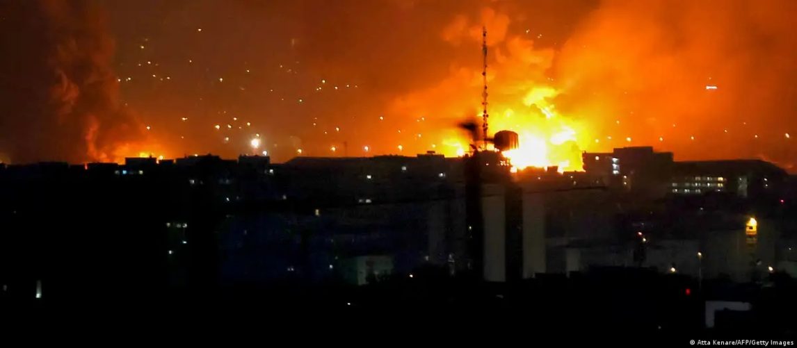 Israel lanzó una oleada de bombardeos en Teherán y habrían destruido el aeropuerto