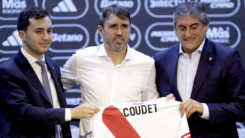 “Juré por cuatro pibes”: el cruce entre Coudet y Francescoli que hizo estallar la sala