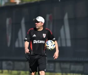 Coudet vuelve a dejar afuera a Castaño y apuesta por Lucas Silva