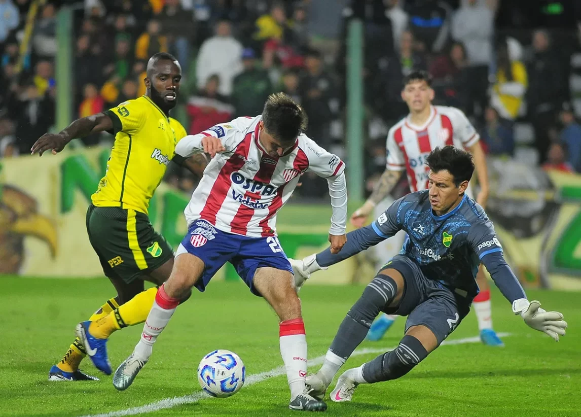 Duelo de alto vuelo en Florencio Varela: Defensa y Unión se juegan mucho en la pelea de arriba