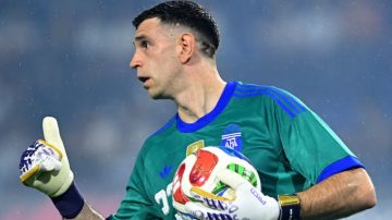 Faltó juego y velocidad: Dibu Martínez critica la actuación ante Mauritania