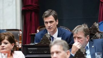 Diputado del PRO compró un rifle e hizo saltar las alarmas del Congreso