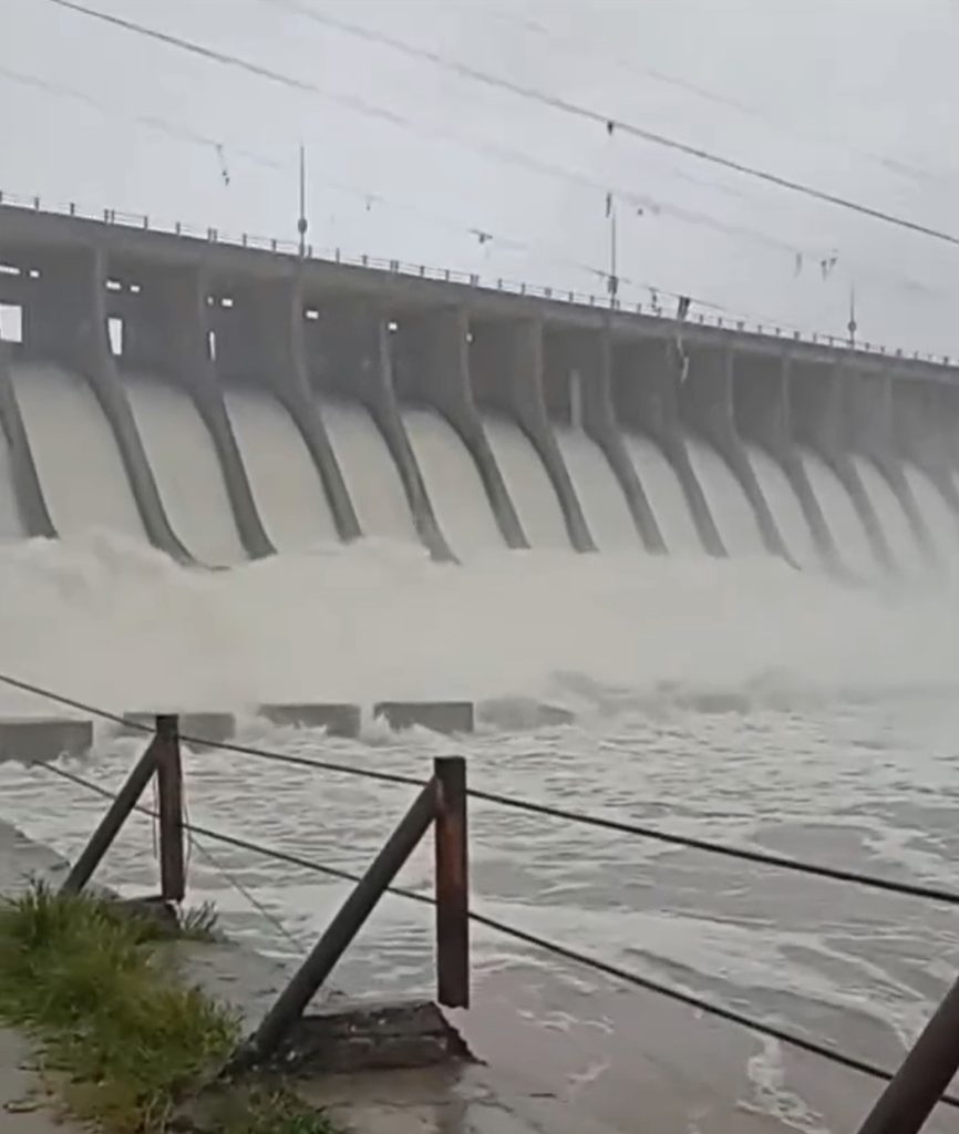 Crecida del Río Dulce: Tucumán en crisis y el Dique Frontal aumenta su erogación