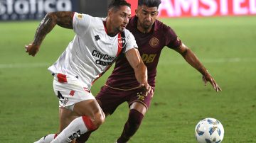 Lanús y Newell’s se enfrentan en un duelo con objetivos opuestos
