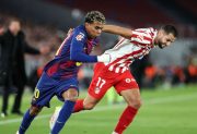 Atlético de Madrid fue goleado por Barcelona pero clasificó a la final de la Copa del Rey