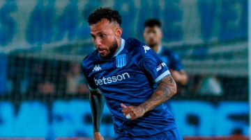 Gran triunfo de visitante de Racing sobre Atlético Tucumán