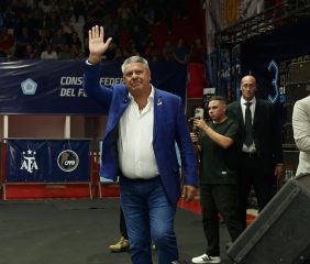 Claudio “Chiqui” Tapia lanzó LPF Play y aseguró: “Muchos van a transpirar de vergüenza porque la verdad va a salir a la luz”