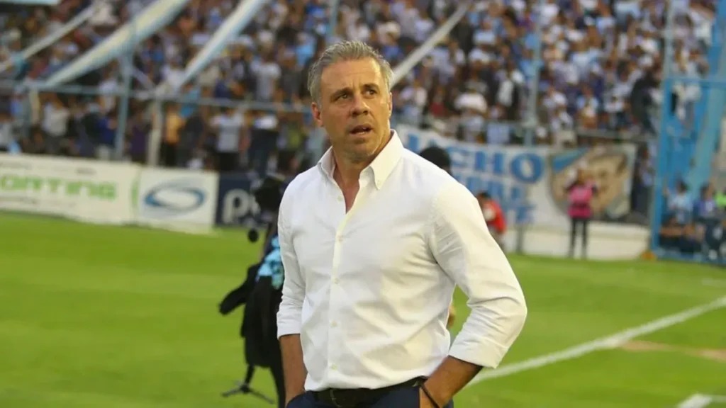 Pusineri tras el 5 a 0 en contra frente a Estudiantes: “Este tipo de partido no pueden volver a repetirse”