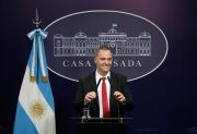 Manuel Adorni se defendió en su vuelta a las conferencias de prensa: “No tengo nada que esconder”