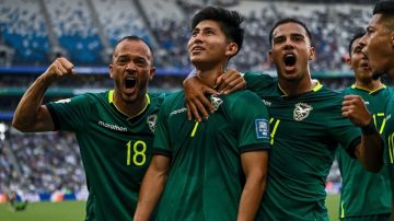 Bolivia se enfrenta con Irak, en busca de volver a un Mundial después de 32 años