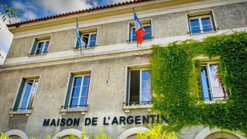 Polémica internacional: cuestionan a la Casa Argentina en París por prohibir actos del 24 de marzo y retirar una placa por los desaparecidos