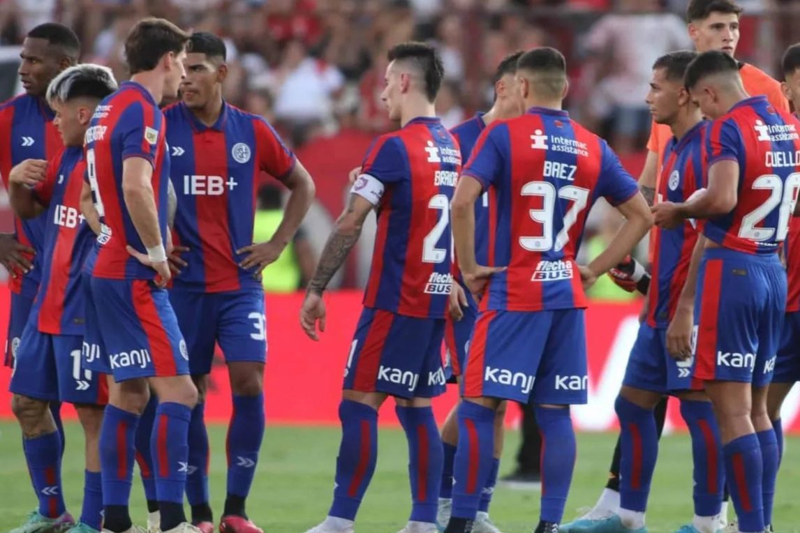 San Lorenzo vuelve a ser inhibido por la FIFA y se agrava su crisis