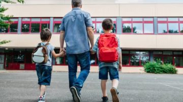 En febrero, criar a un niño en edad escolar superó los 600.000 pesos