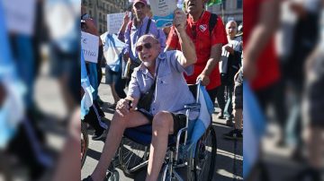 Otro miércoles de represión: jubilados golpeados y detenidos frente al Congreso