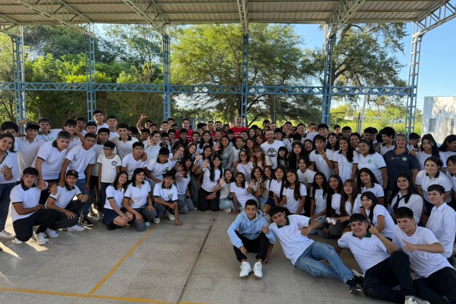 Quimsa llevó donaciones y reafirmó su compromiso con la comunidad