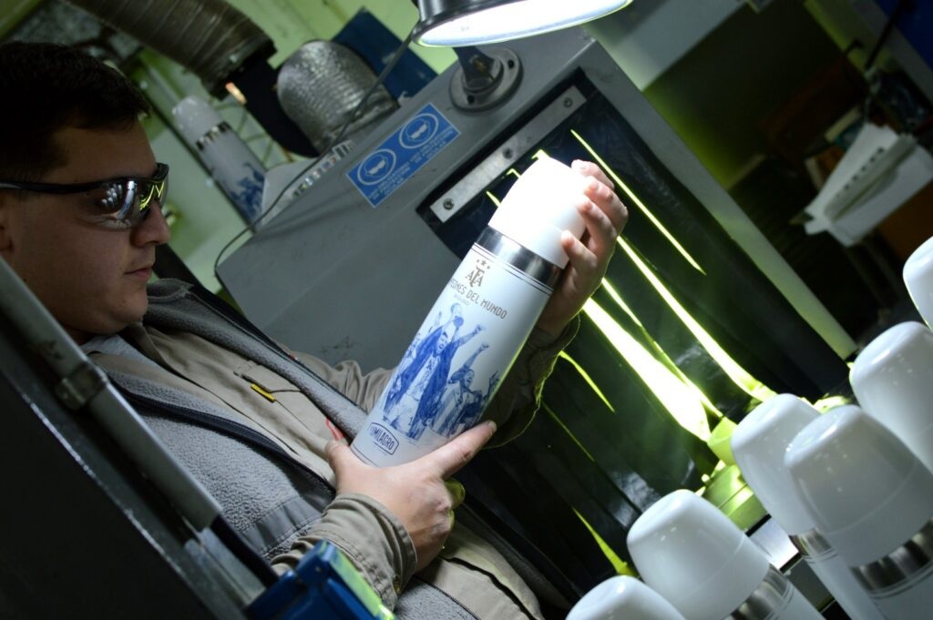 Dos empresas dejan de fabricar en Argentina e importarán de Brasil y Asia