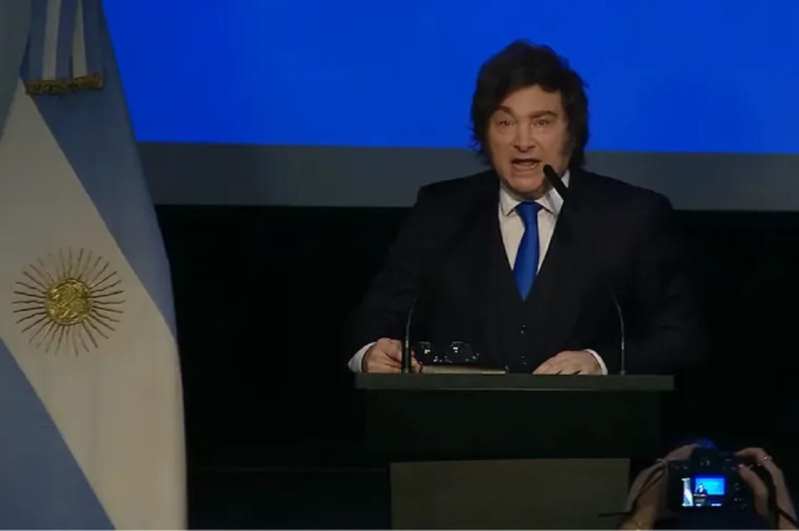 Milei, filoso con Kicillof: “Tuvimos que venir a arreglar sus cagadas”