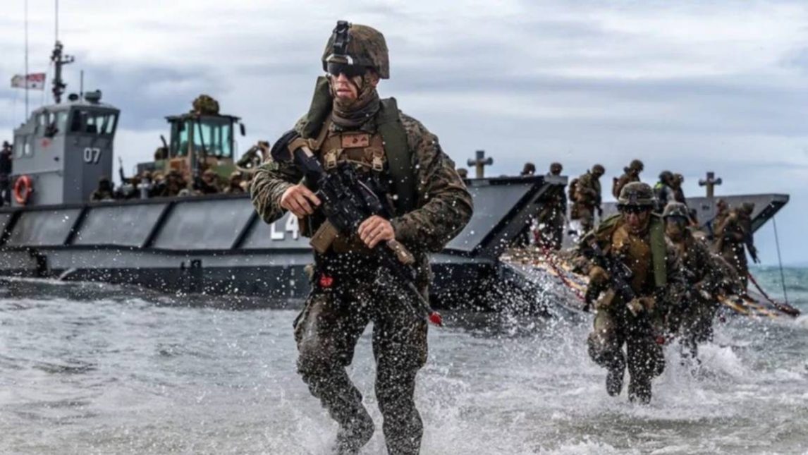 Trump prepara a reservistas e Irán promete atacar universidades de Israel y EEUU