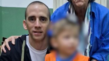 Nahuel Gallo llevó a su hijo al jardín tras 448 días de cautiverio