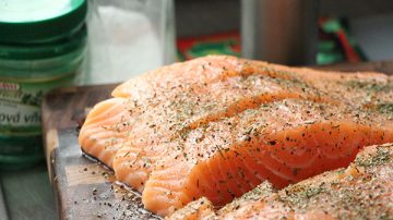 Cuaresma cara: el precio del salmón rosado ya supera los $50.000 y la merluza los $14.000