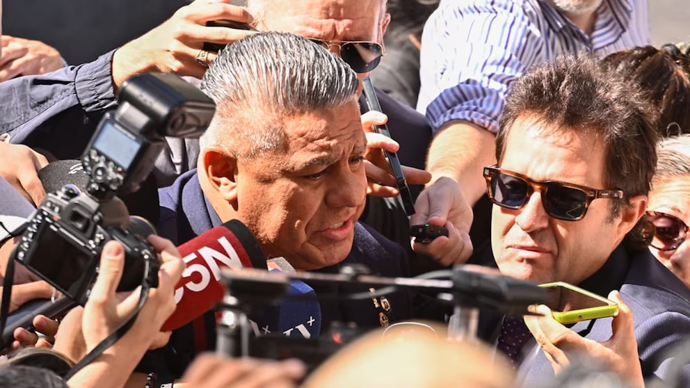 “Cumplimos con lo que quería la justicia”: Chiqui Tapia declaró en la causa AFA