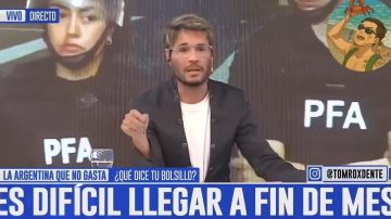 Tomás Dente explotó al aire porque en los zócalos escribieron que “nadie llega a fin de mes”