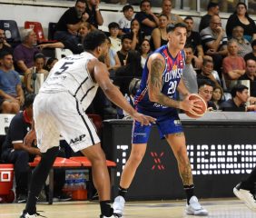 Olímpico y Quimsa se enfrentan en un duelo clave en el Vicente Rosales