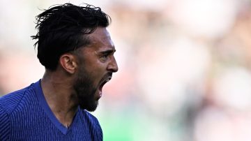 El Atlético no reacciona: derrota en Elche pese al doblete de Nico González