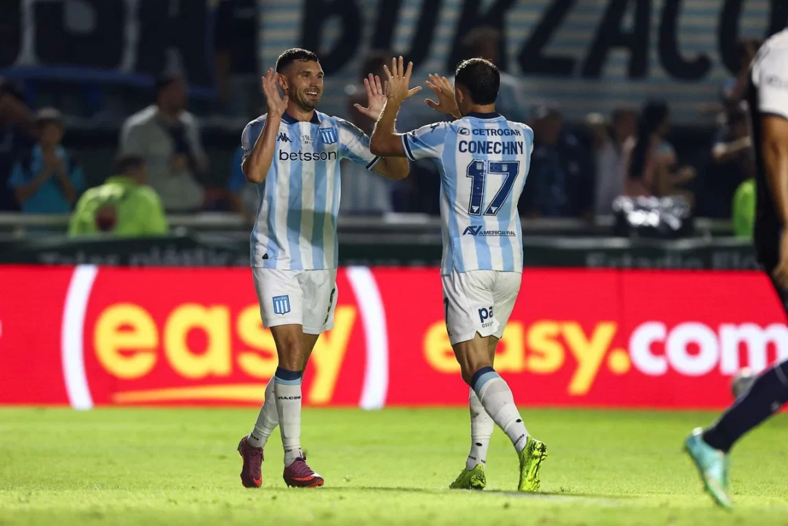 Racing afina detalles para el clásico frente a Independiente con el respaldo de su gente