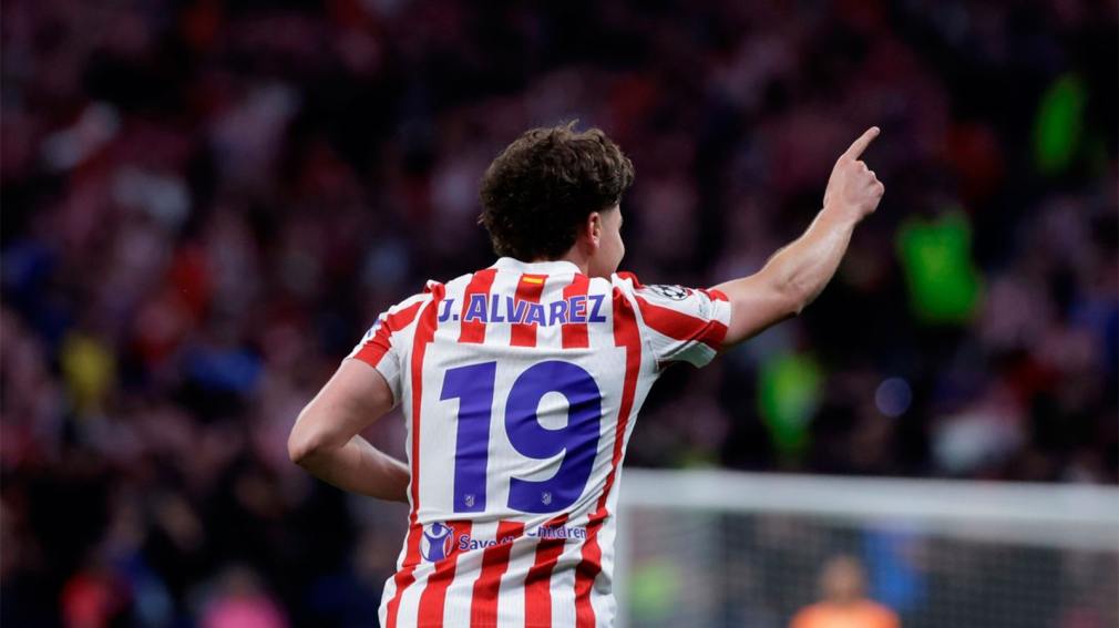 El Atlético de Madrid empató ante Arsenal con un gol de Julián Álvarez