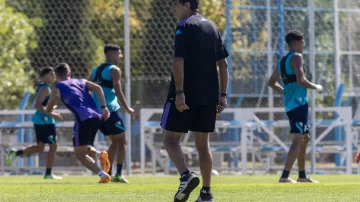 Racing perfila el equipo para el clásico ante River
