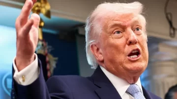 Trump ordena un freno temporal a los ataques tras la propuesta de Pakistán