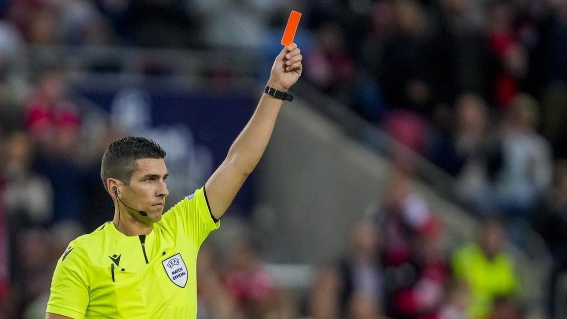 La FIFA endurece el reglamento: expulsión por cubrirse la boca en el Mundial